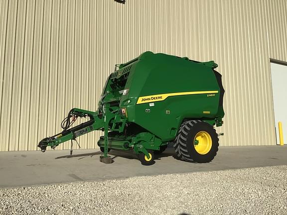 Image of John Deere V461R equipment image 1