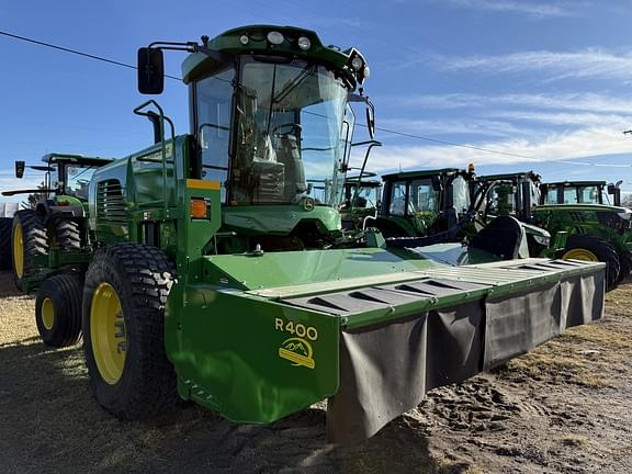 Image of John Deere W200M equipment image 1