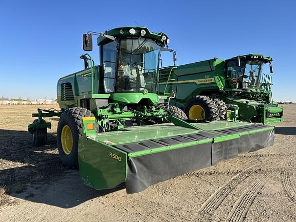 Image of John Deere W235M equipment image 1