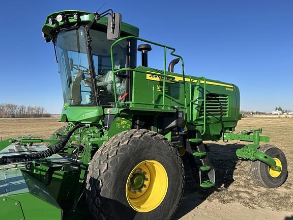 Image of John Deere W235M equipment image 4