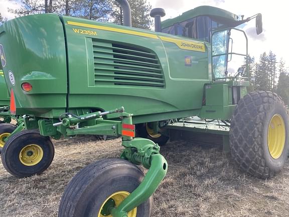 Image of John Deere W235M equipment image 2