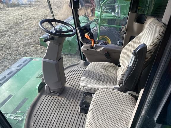 Image of John Deere W235M equipment image 4