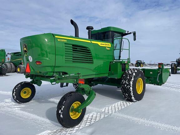 Image of John Deere W235M equipment image 4