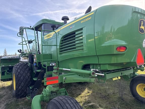 Image of John Deere W235M equipment image 1
