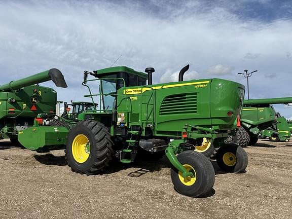 Image of John Deere W235M equipment image 1