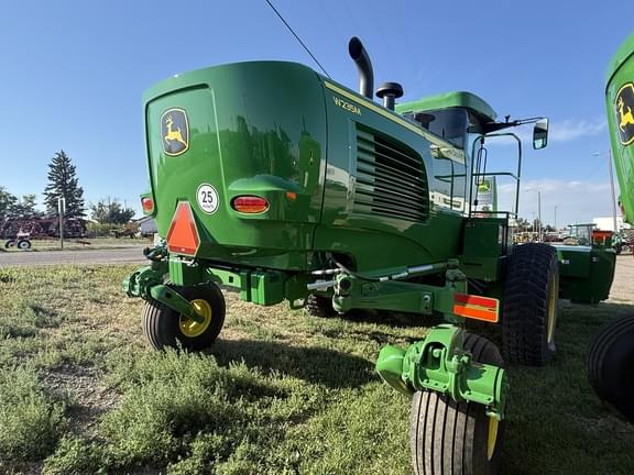 Image of John Deere W235M equipment image 3