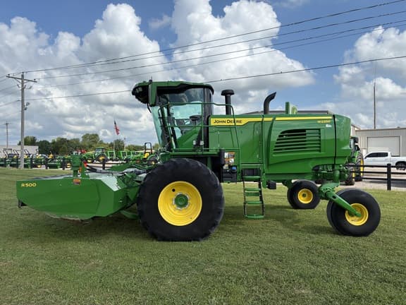 Image of John Deere W235R equipment image 1