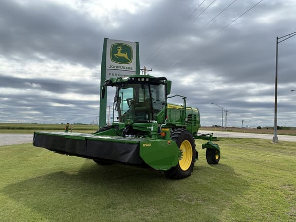 2024 John Deere W235R Equipment Image0