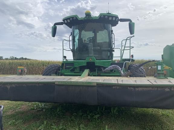 Image of John Deere W235R equipment image 1