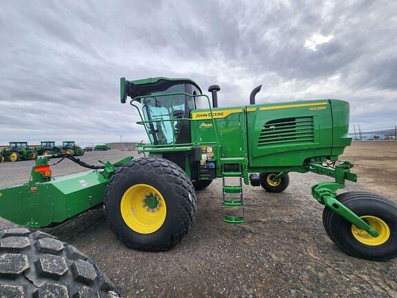 Image of John Deere W235R equipment image 1