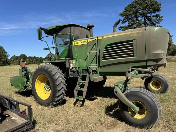 Image of John Deere W235R equipment image 3