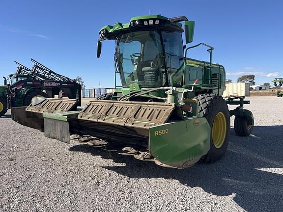 Image of John Deere W235R equipment image 2