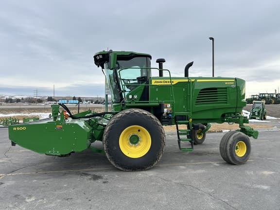 Image of John Deere W235R equipment image 1