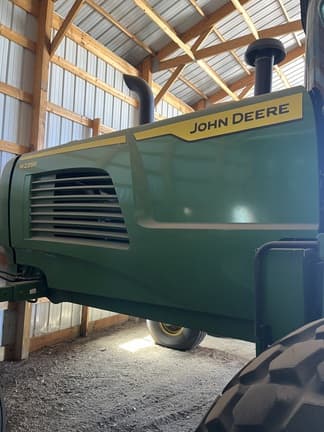 Image of John Deere W235R equipment image 4