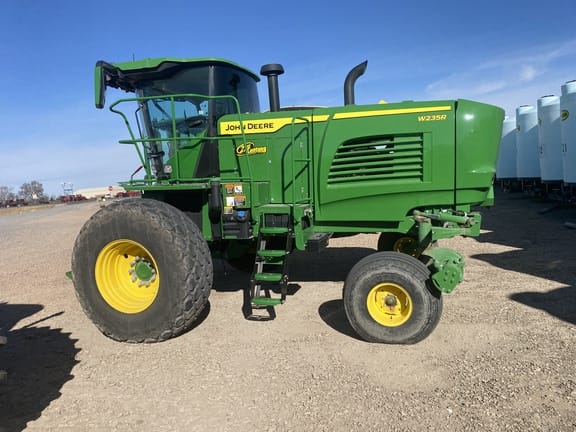 2024 John Deere W235R Equipment Image0