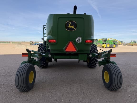 Image of John Deere W235R equipment image 3
