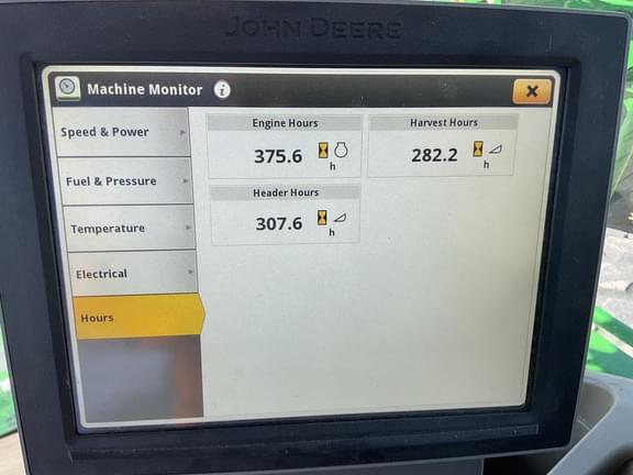 Image of John Deere W235R equipment image 4