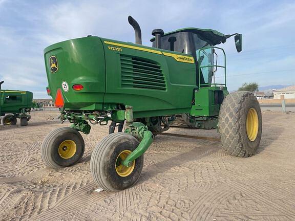 Image of John Deere W235R equipment image 4