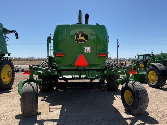 Image of John Deere W235R equipment image 2