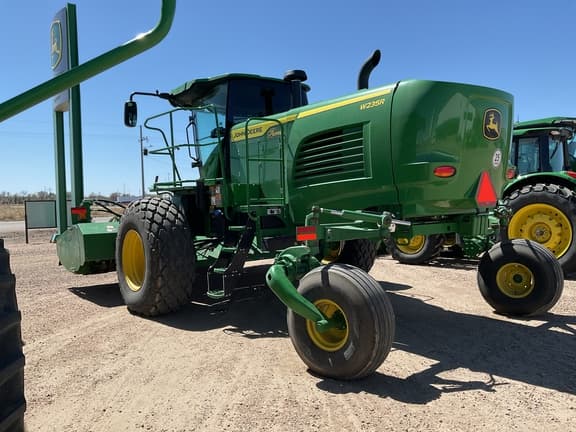 Image of John Deere W235R equipment image 1