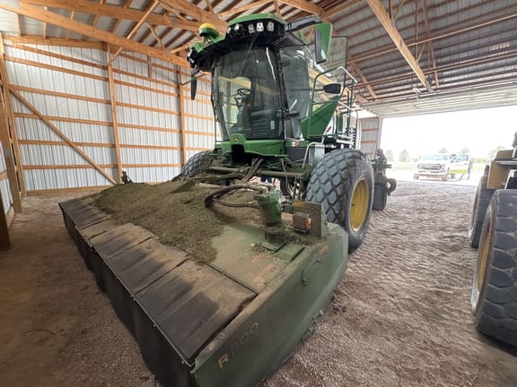 2024 John Deere W235R Equipment Image0