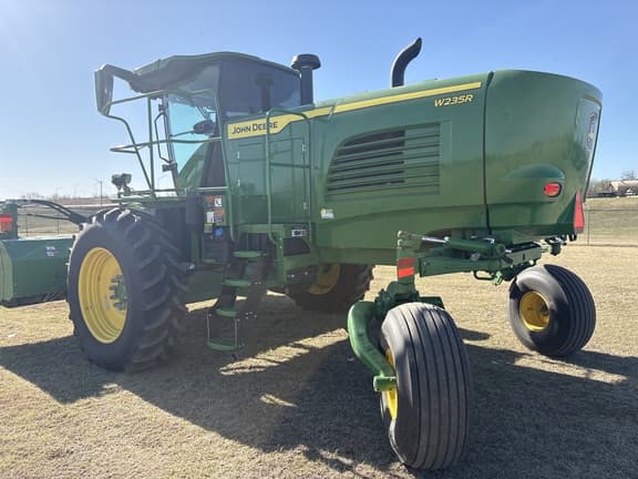 Image of John Deere W235R equipment image 2