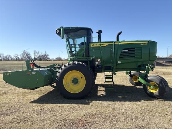 Image of John Deere W235R equipment image 1