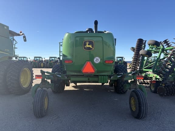 Image of John Deere W235R equipment image 4