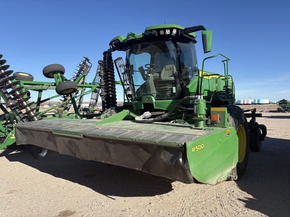 2024 John Deere W235R Equipment Image0