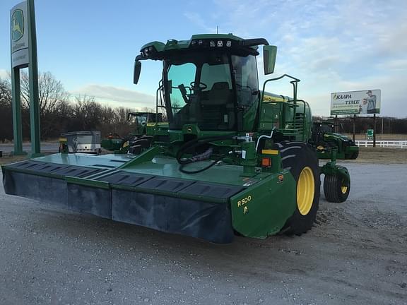 Image of John Deere W235 equipment image 2