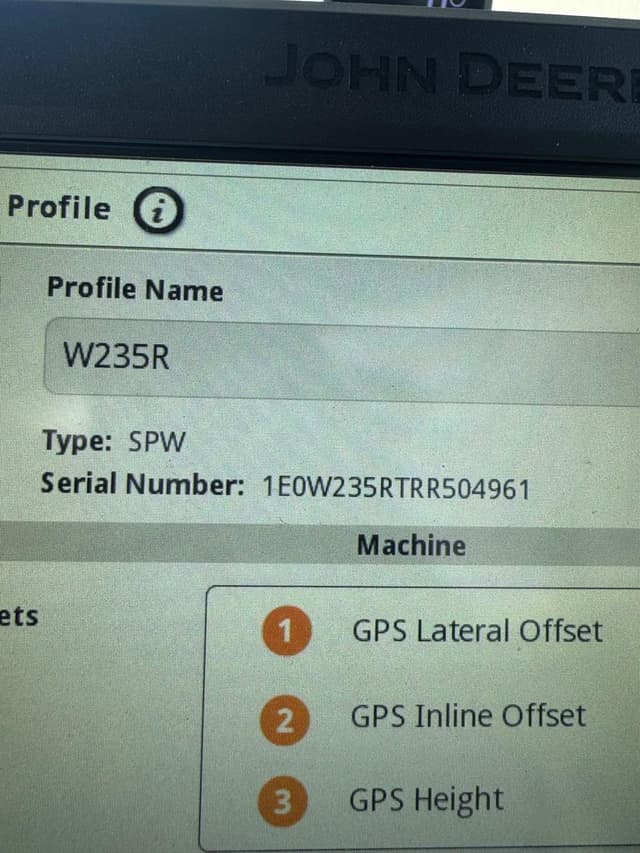 Image of John Deere W235R equipment image 4