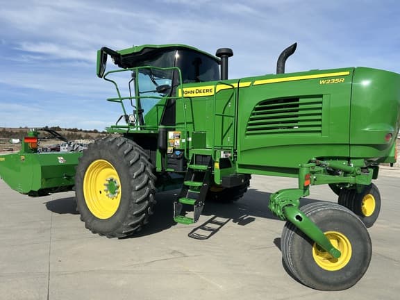 Image of John Deere W235R Primary image