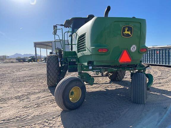 Image of John Deere W235R equipment image 3