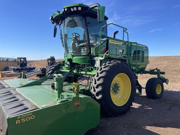 Image of John Deere W235R equipment image 1