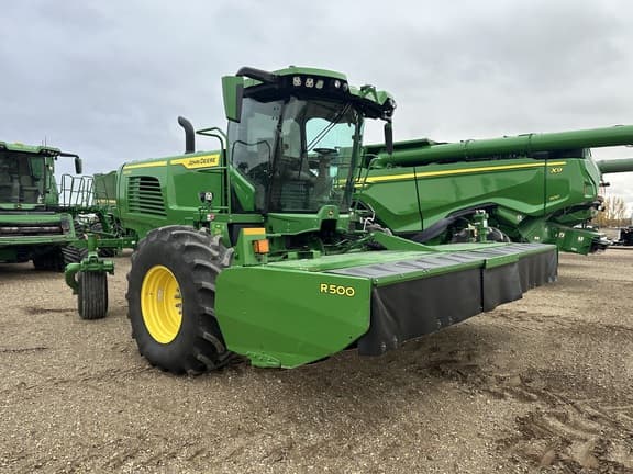 Image of John Deere W235R equipment image 3