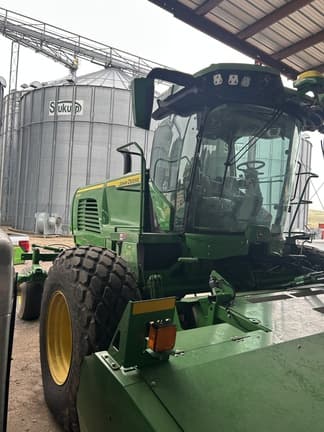 Image of John Deere W235R equipment image 1
