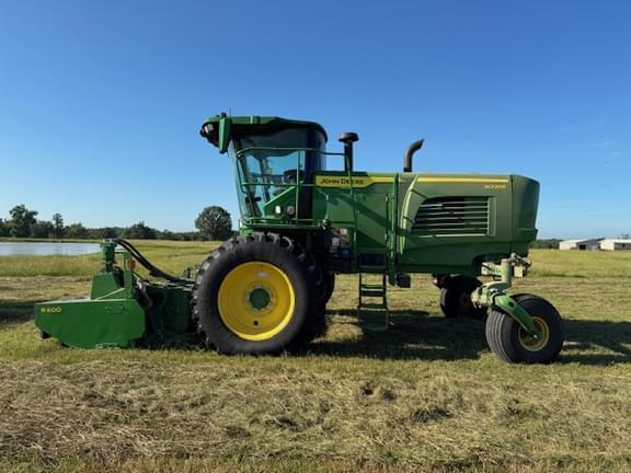 Image of John Deere W235R Primary image