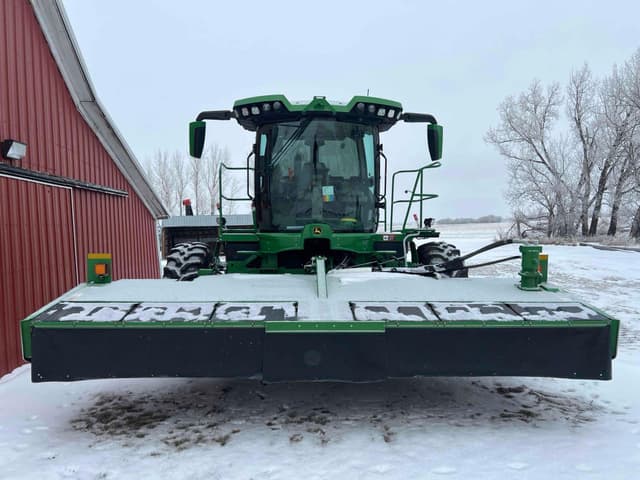 Image of John Deere W235R equipment image 1