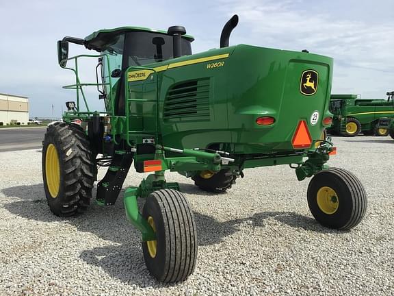 Image of John Deere W260R equipment image 4