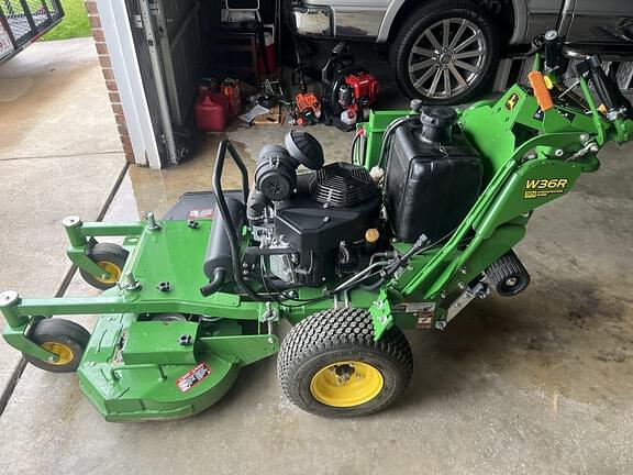 Image of John Deere W36R Image 1