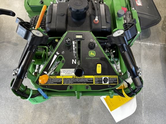 Image of John Deere W52R equipment image 4