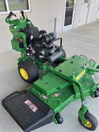 Main image John Deere W61R