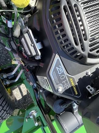 Image of John Deere W61R equipment image 3