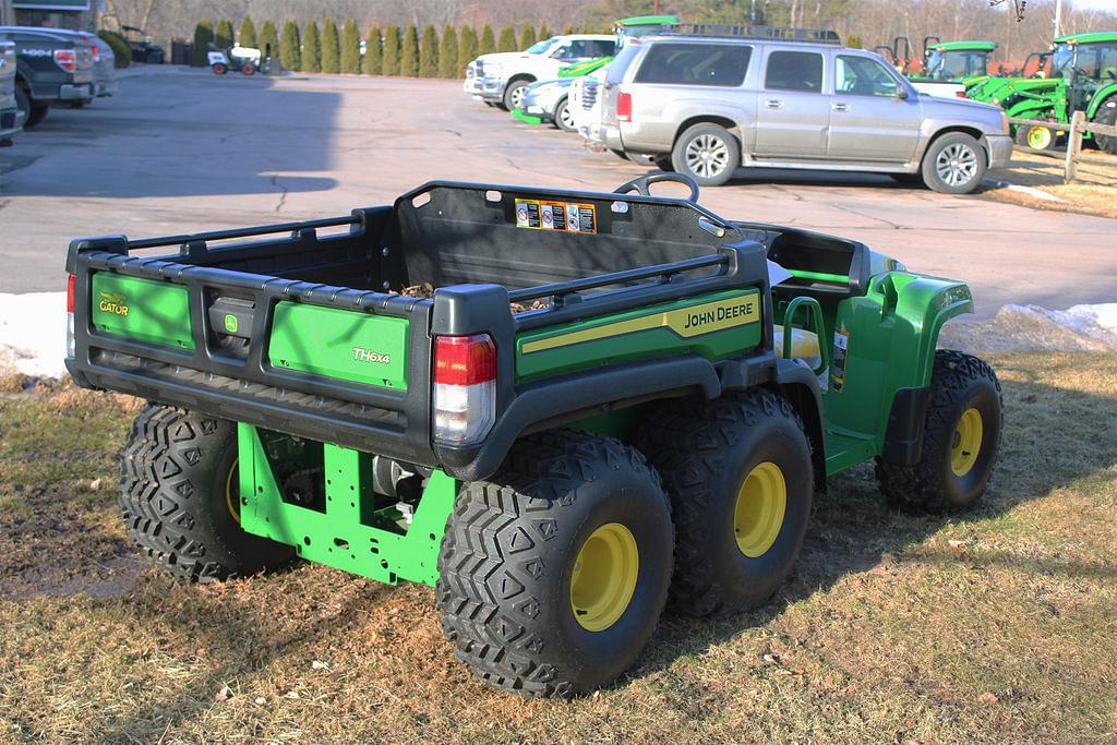 Image of John Deere Gator TH 6x4 Image 1