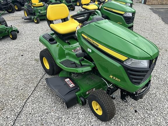 Image of John Deere X330 equipment image 2