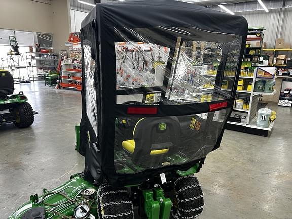 Image of John Deere X330 equipment image 2