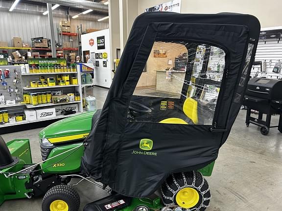 Image of John Deere X330 equipment image 1