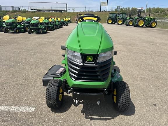 Image of John Deere X330 equipment image 1