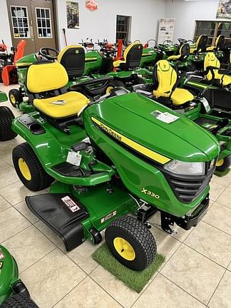 Image of John Deere X330 equipment image 1