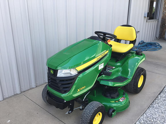 Image of John Deere X330 Image 1